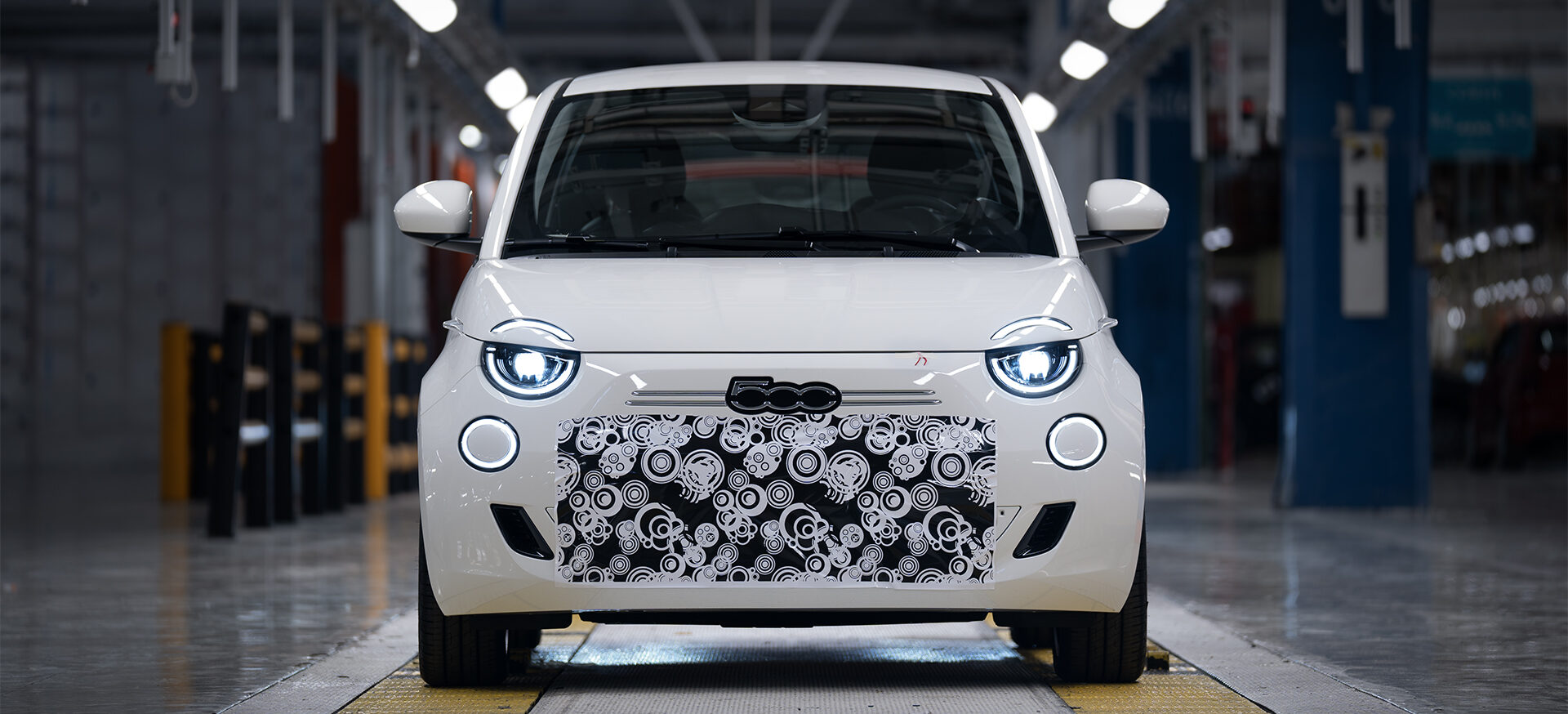 Nieuwe Fiat 500 Hybrid rolt van de band in Mirafiori