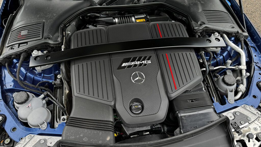 Test Mercedes-AMG CLE53 AMG 4MATIC+ Coupe 449 pk i6 C236 (2025)