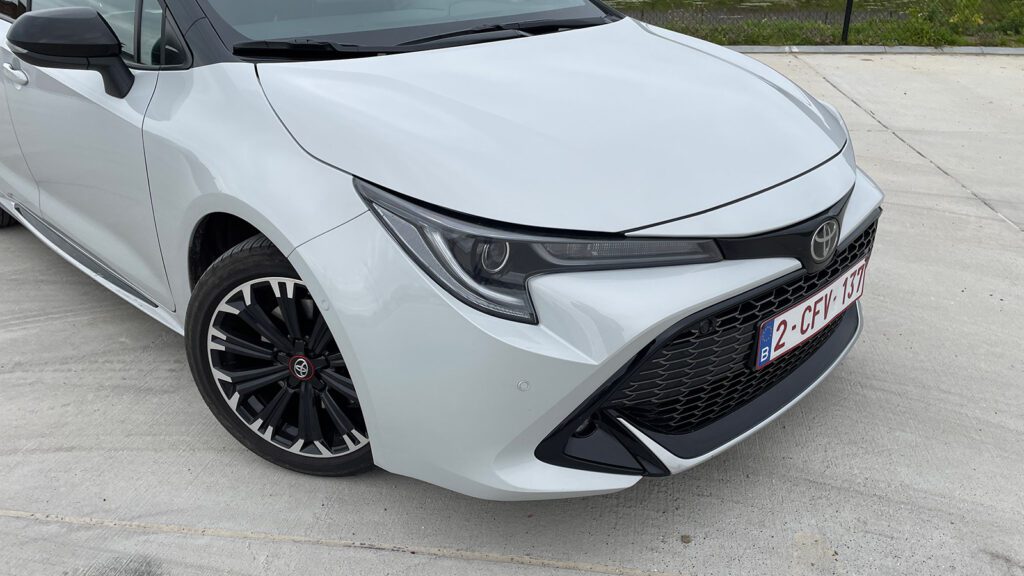 Test Toyota Corolla Touring Sports TS GR Sport 2.0 Hybrid 184 pk MY22 HEV (2024)