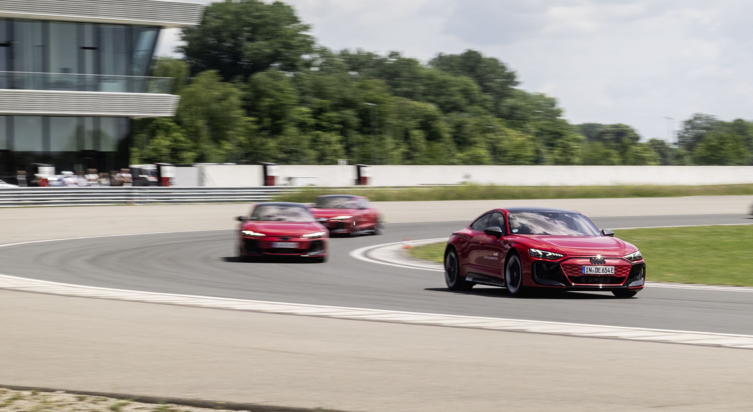 Stil en meedogenloos: Met de RS e-tron GT Performance op circuit in het Audi Driving Experience Center