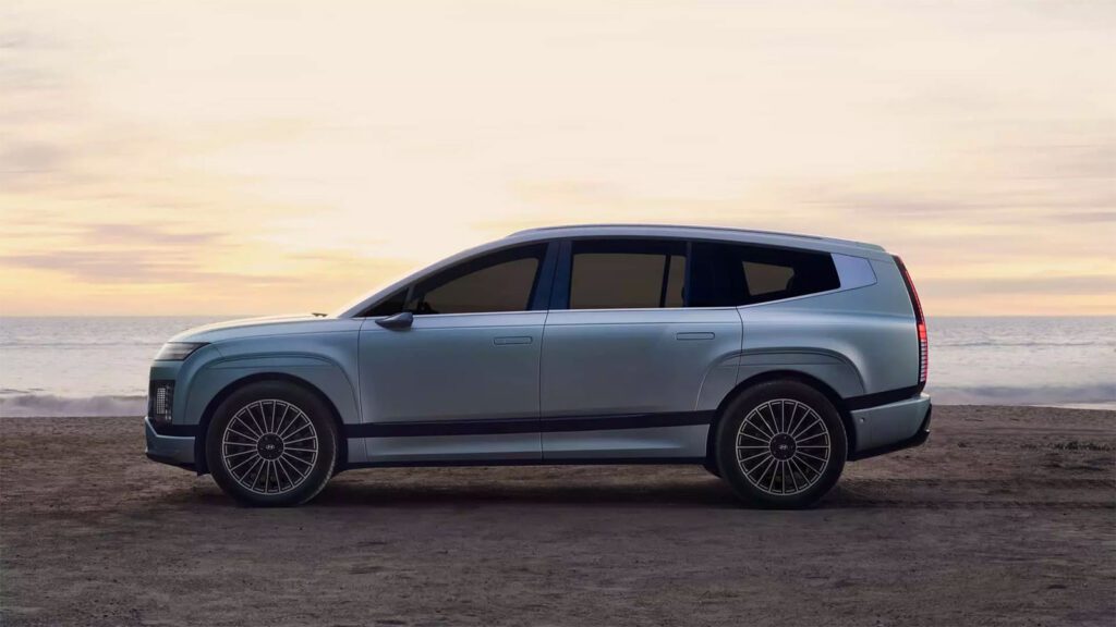 Hyundai plakt een forse prijs op de kolossale IONIQ 9 SUV EV (2025)
