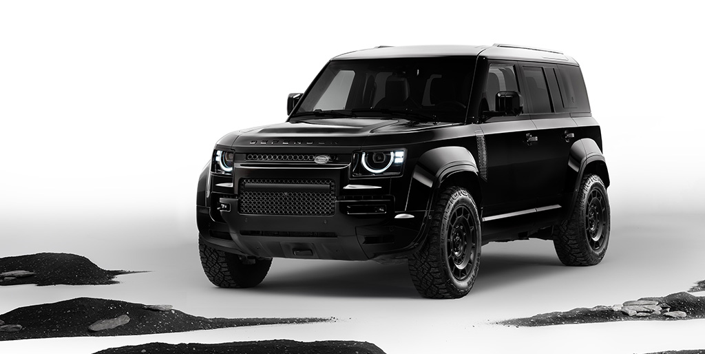 Ook de Land Rover Defender OCTA Black is zeer zwart