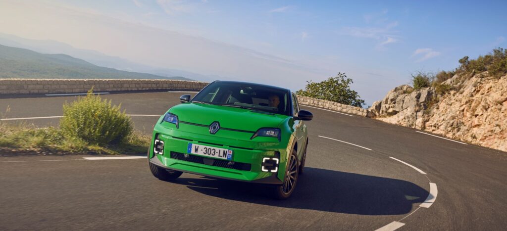 Korte test Renault R5 E-tech 120 pk: Tussen basis en top(budget)