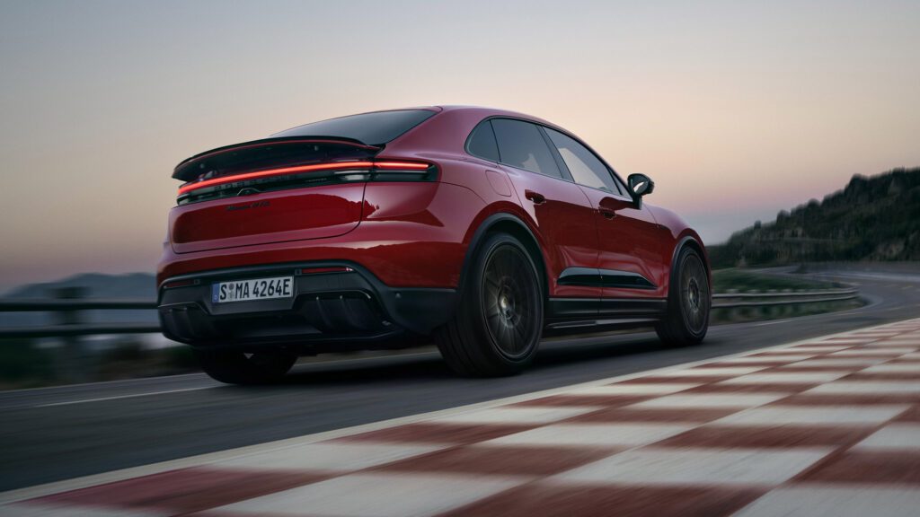 Porsche Macan GTS Electric EV SUV 571 pk (2025)