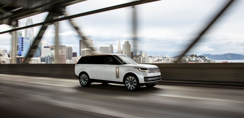 Test Range Rover P550e SV Plug-In: De Gentle Giant met een stekker