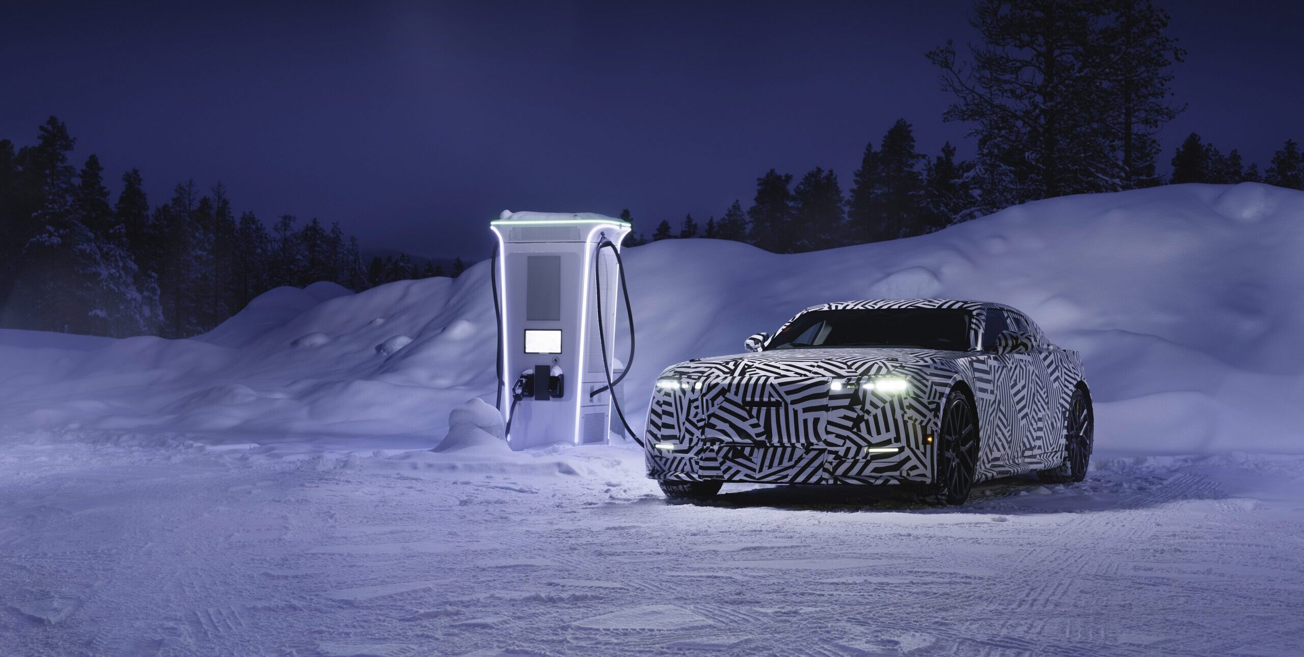 Elektrische Jaguar GT op winterstage: Jaguar bevestigt lancering dit jaar van nieuw model met + 1.000 pk