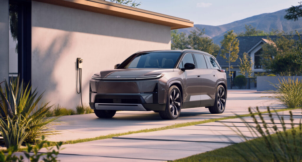 Deze nieuwe grote elektrische Toyota is helaas niet voor jou. Toyota Highlander wordt volledig elektrisch