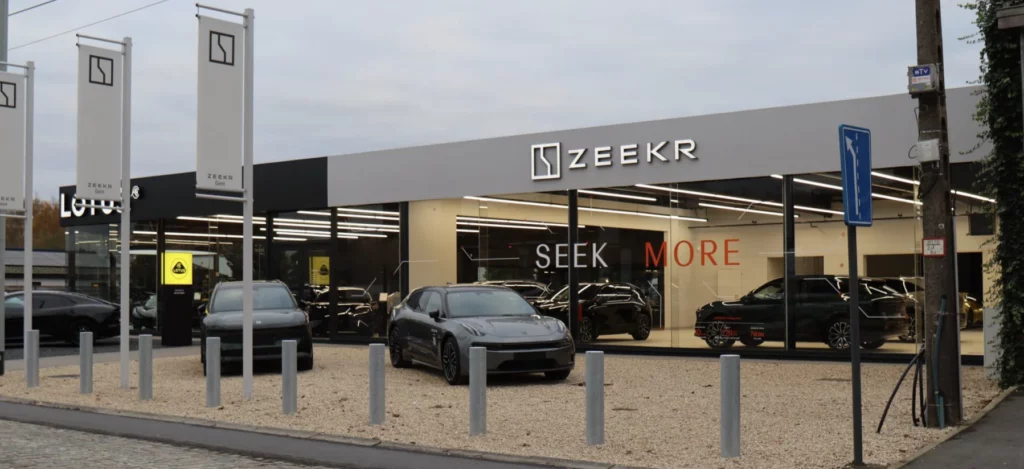 Zeekr bouwt verder op vliegende start met meer dealers en verlengde saloncondities