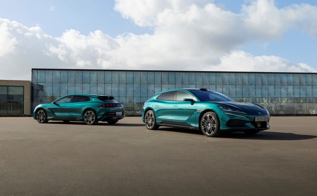 BYD’s premiummerk Denza wil het met de Z9GT en D9 DM-i ook in Europa proberen
