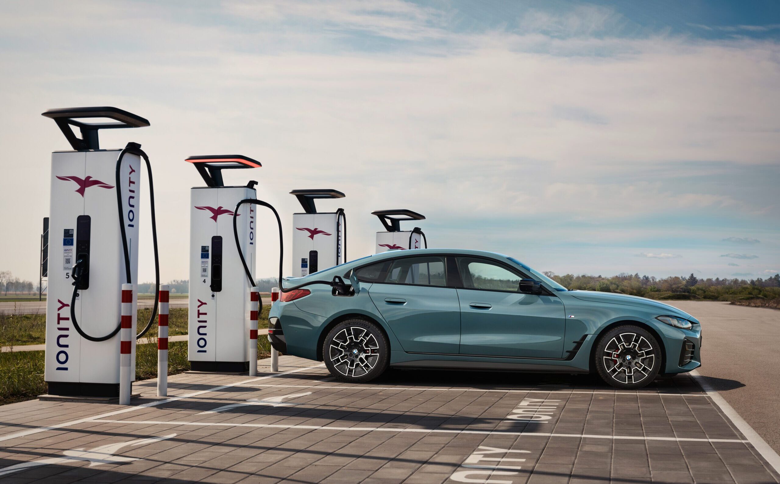 Een pak meer nieuwe personenwagens ingeschreven in maart en BMW weer nummer één