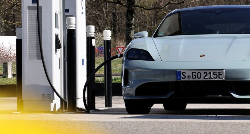 Wat er misschien toch vooral toe doet, hoe snel kan een elektrische auto snelladen?