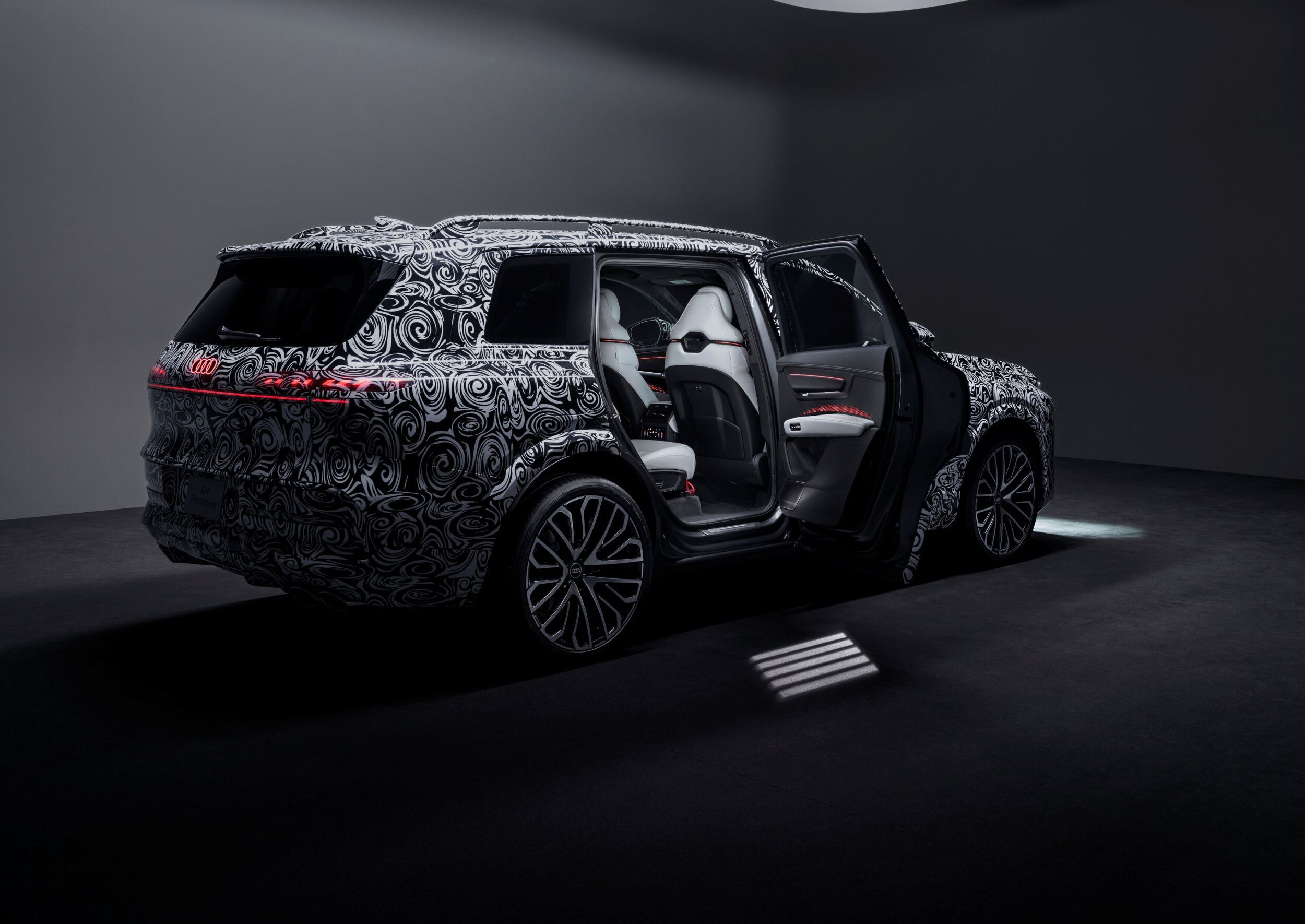Audi toont al het luxueuze interieur van zijn (heel) grote Q9