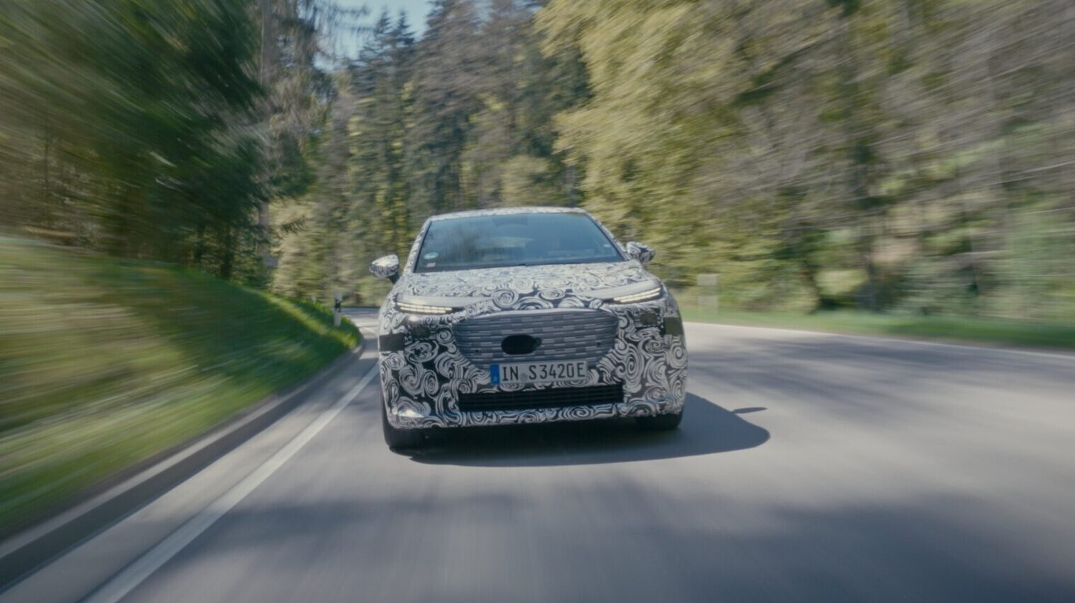 Nieuwe Audi A2 e-tron loopt zich warm richting lancering