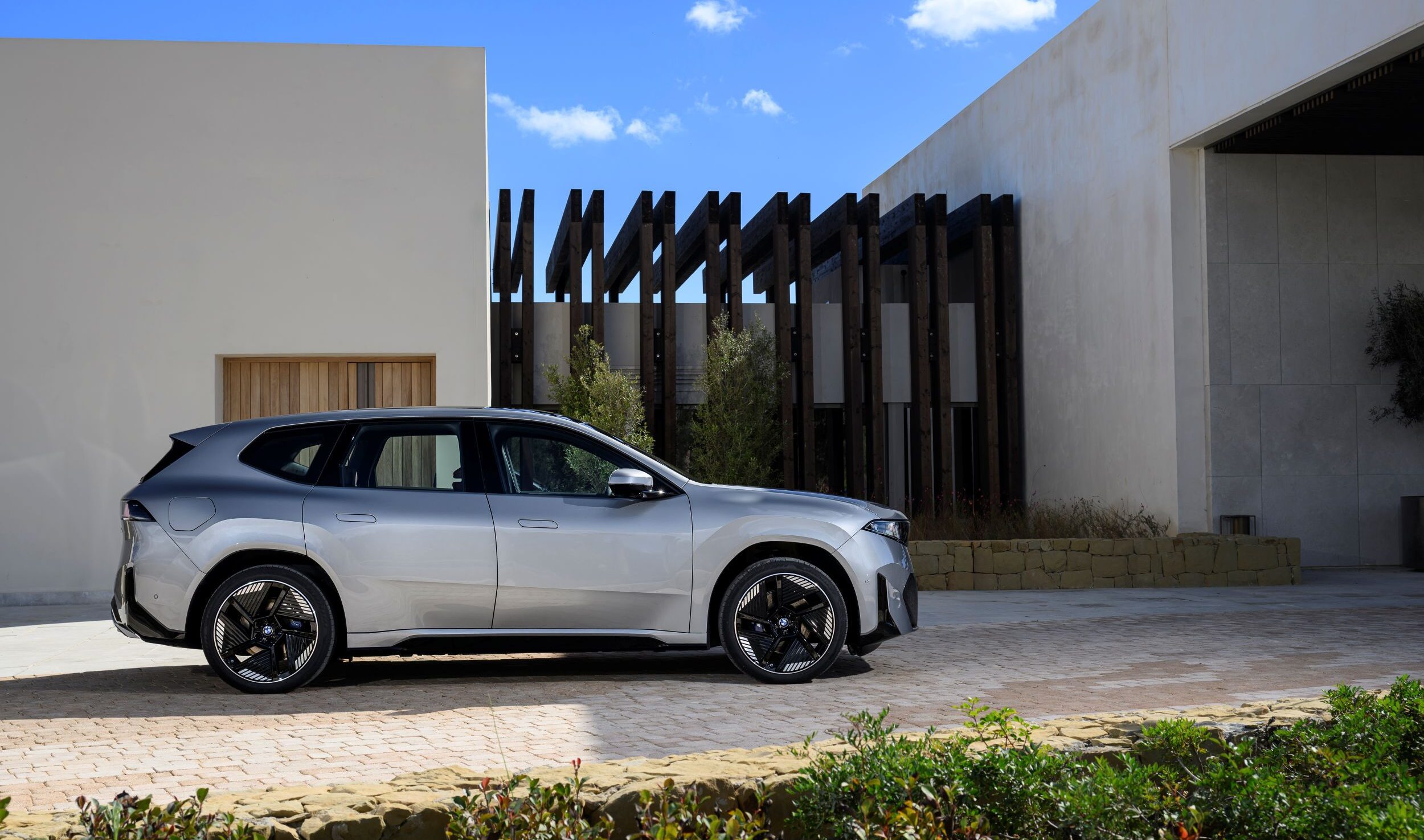 BMW blijft aan de leiding op ‘lichtjes’ krimpende Belgische automarkt