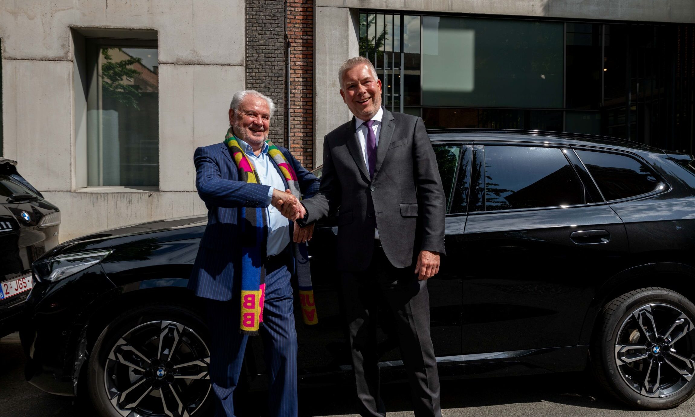 Grootste Belgische fleetdeal ooit gaat tussen BMW/Mini en Katoen Natie: maar liefst 1.000 elektrische auto’s tegen eind 2027