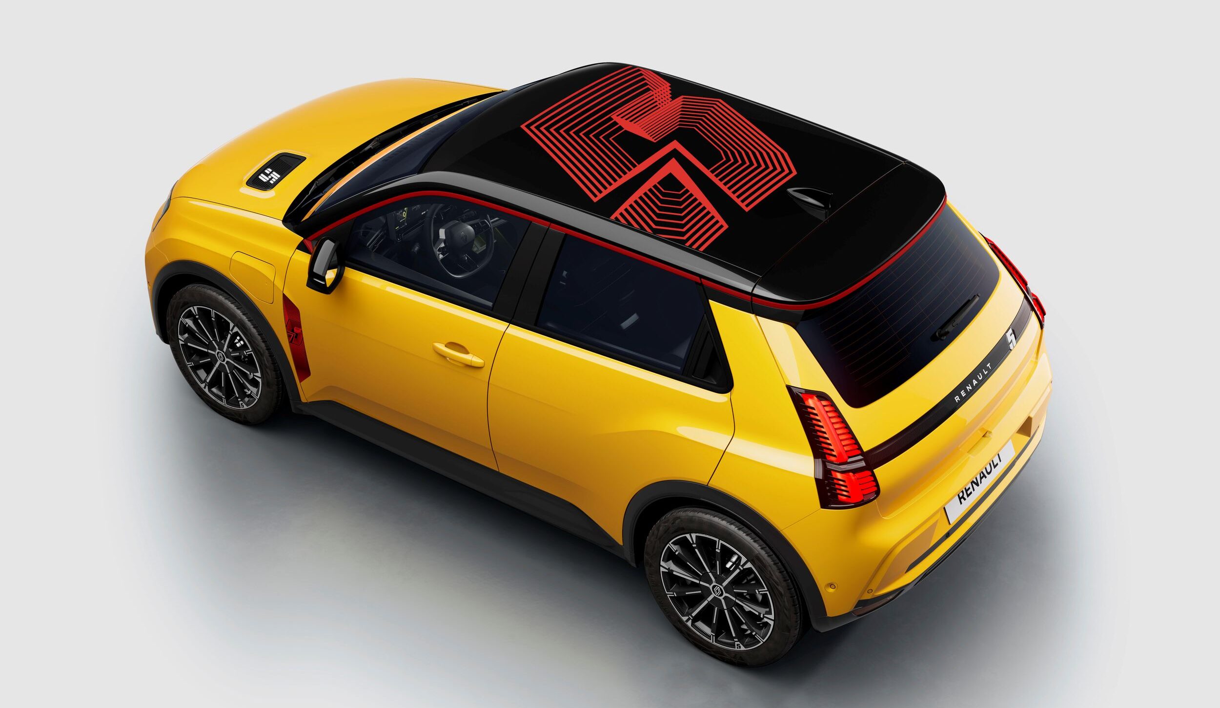 Renault maakt populaire 5 E-Tech nog aantrekkelijker met extra rijbereik en nieuwe kleuren en uitrustingen