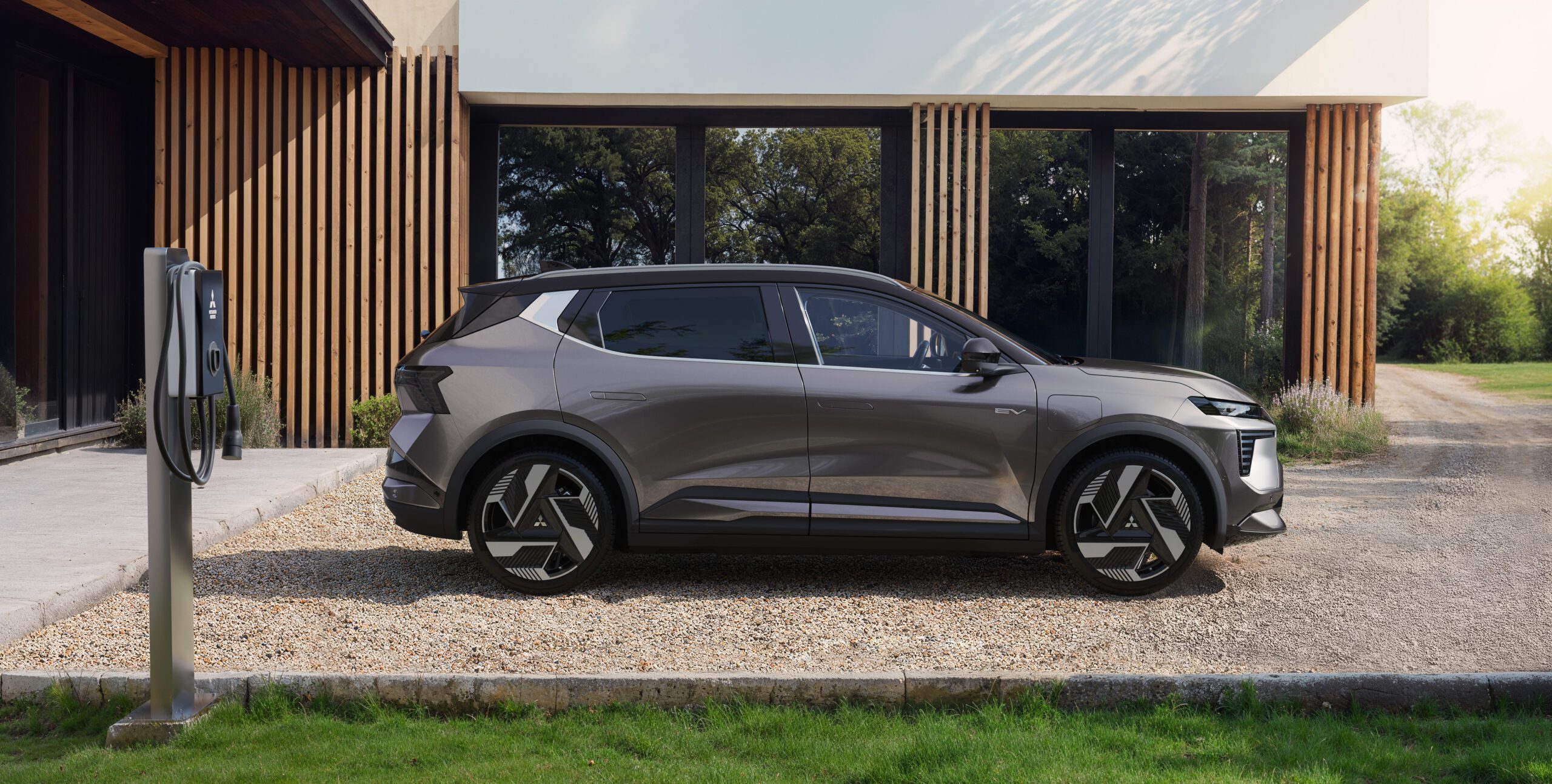 Mitsubishi Eclipse Cross krijgt nieuwe batterijen en haalt voortaan 650 kilometer