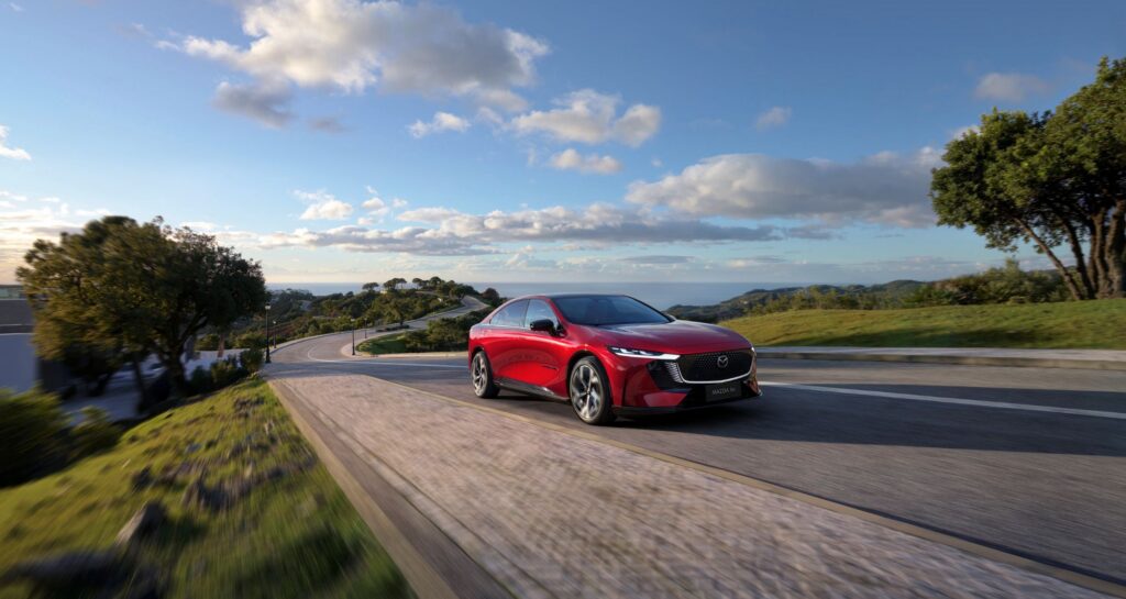 Mazda 6e met nieuwe accu en vooral veel sneller snelladen