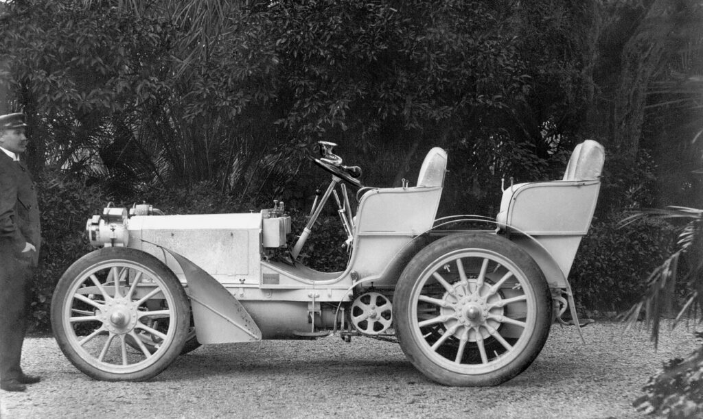 Een boeiend verhaal over de vrouwen van Mercedes