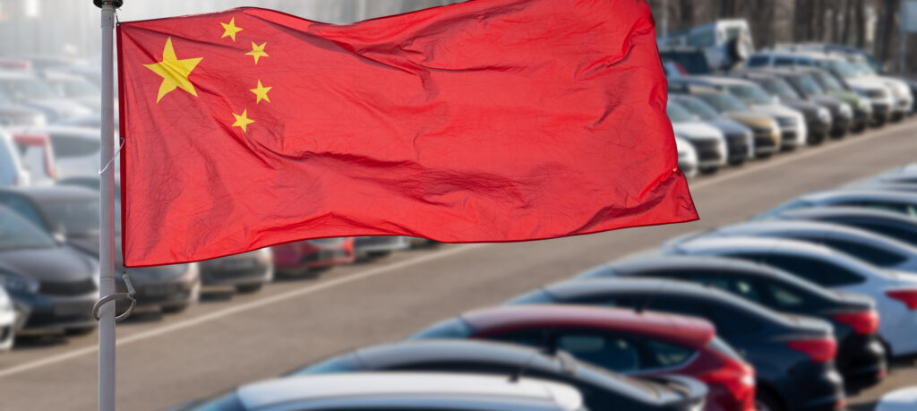 Europa en China sluiten nieuw akkoord dat Chinese toevoer van hybride auto’s moet halveren